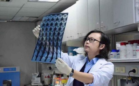 让细胞变身肺脏“修复师”！这位青年科学家建了座干细胞药厂