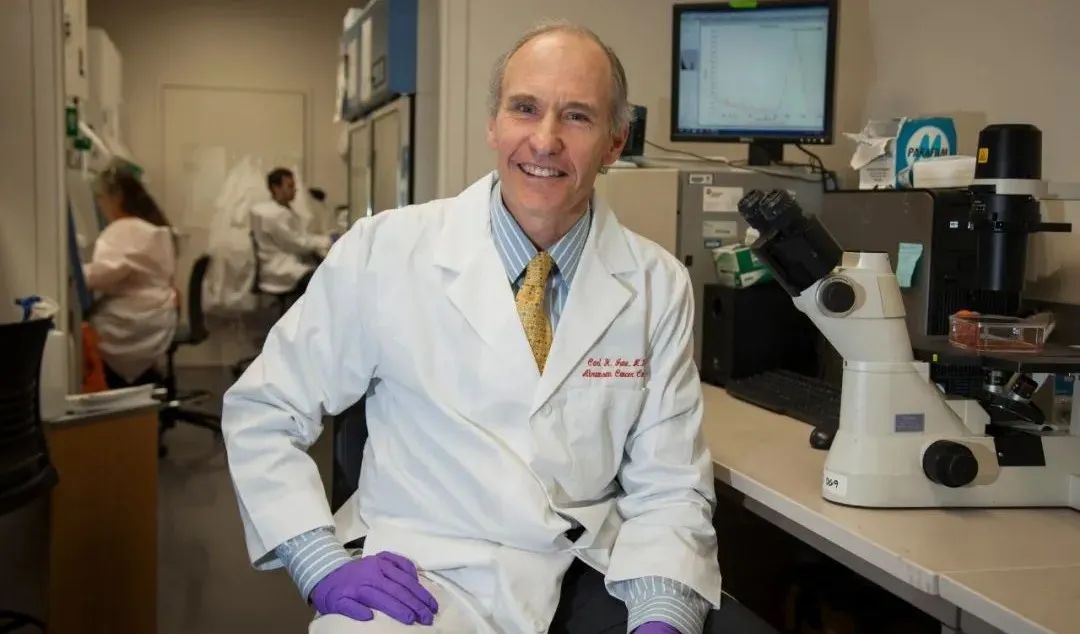 CAR-T之父最新论文，敲除两个基因，改善实体瘤治疗效果
