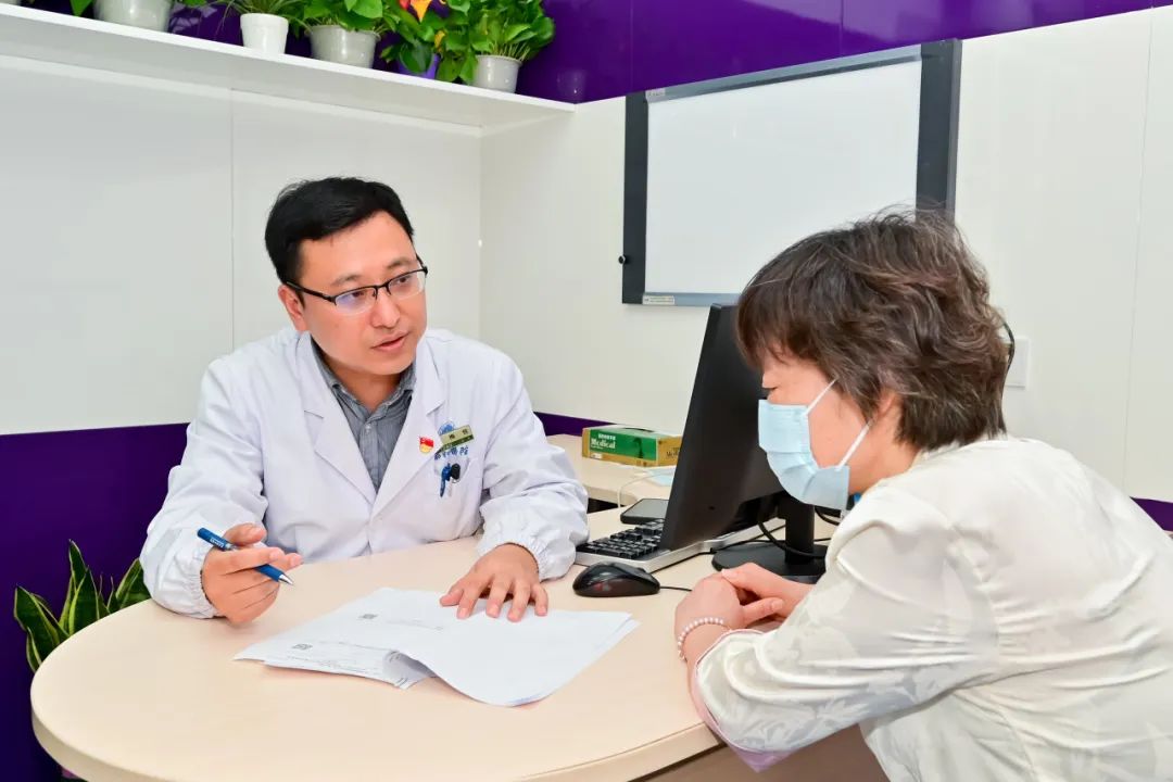 从100万价格到跌破20万，十分钟之内完成就诊的未来似乎不远了 | 华中地区首个CAR-T专科门诊启动对我们意味着什么